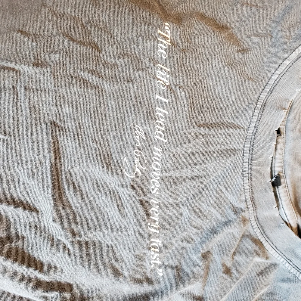 Elvis Presley Cropped Motorcycle Print Long Sleeve - Picture 7 of 7